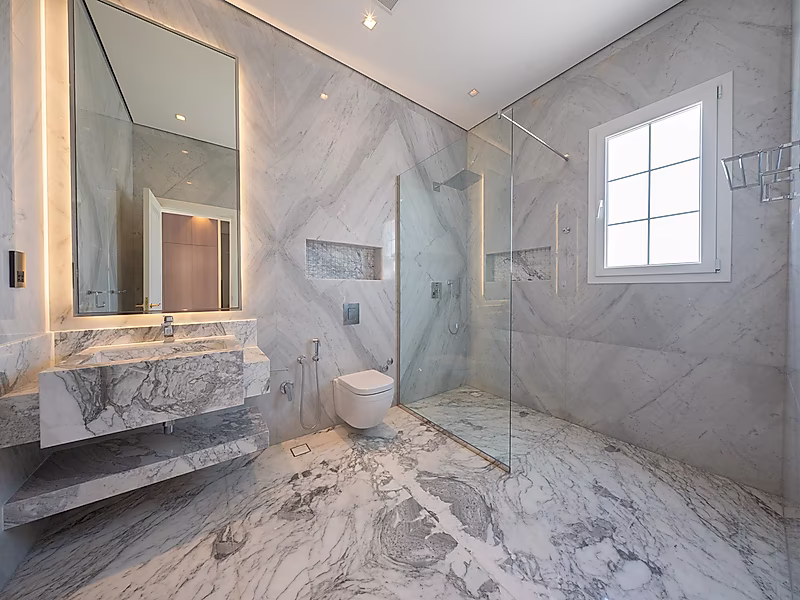 Luxury Villa for Sale in Al Kheesa – Exceptional Design & Premium Features - Photo 37