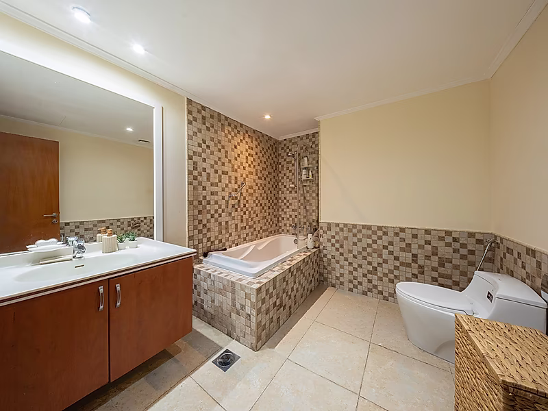 Best Deal | Luxury 2-Bedroom Apartment | Full Marina View | High Floor | Best Deal in The Pearl - Photo 13