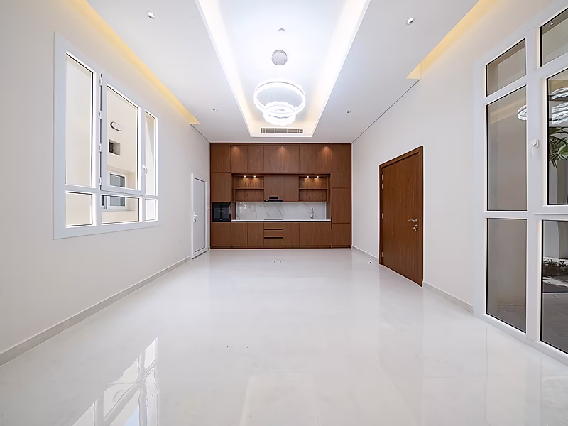Luxury Modern Villa Ready for Immediate Occupancy for Sale in Muraikh – Prime Location on a Main Road - Photo 8