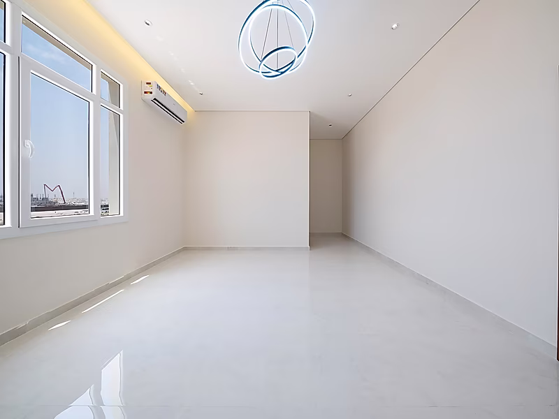 Luxury Modern Villa Ready for Immediate Occupancy for Sale in Muraikh – Prime Location on a Main Road - Photo 13