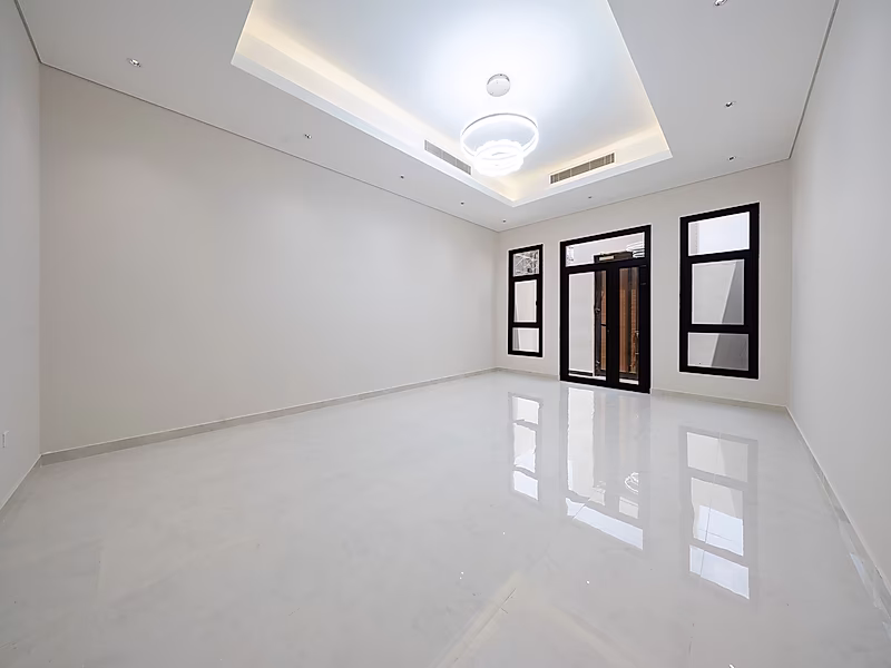 Luxury Modern Villa Ready for Immediate Occupancy for Sale in Muraikh – Prime Location on a Main Road - Photo 15