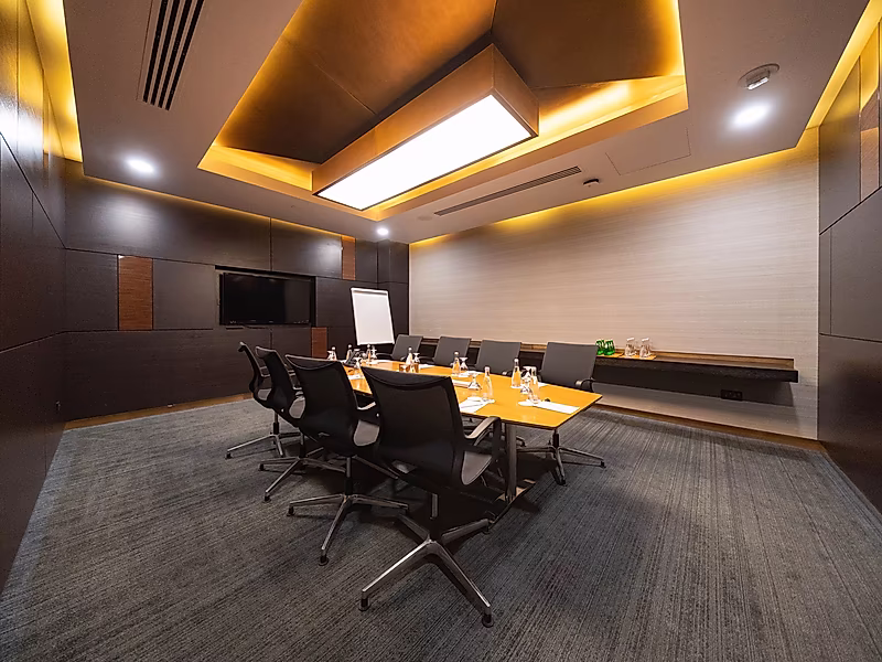 Sophisticated Office Space | Modern Design - Photo 6