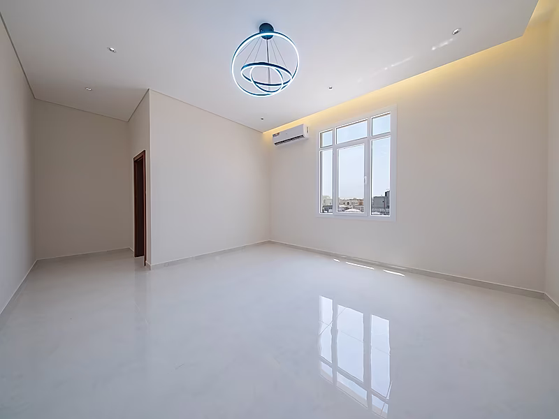 Luxury Modern Villa Ready for Immediate Occupancy for Sale in Muraikh – Prime Location on a Main Road - Photo 18