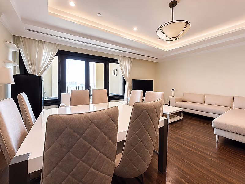 Luxury Fully Renovated 4BR + Maid with Huge Balcony & Stunning Marina Views | Porto Arabia - Photo 3