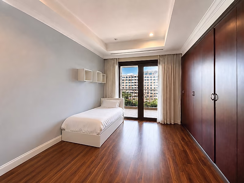 Luxury Fully Renovated 4BR + Maid with Huge Balcony & Stunning Marina Views | Porto Arabia - Photo 7