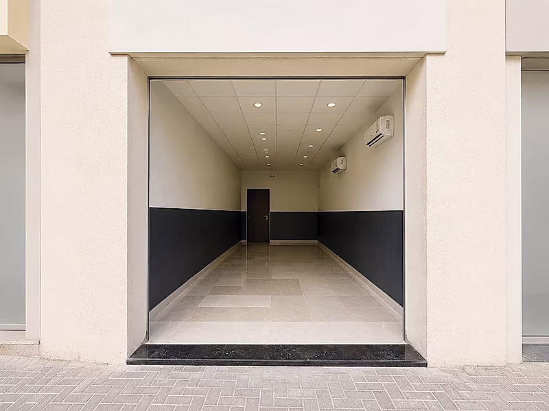 Prime Retail Stores for Rent in Thumama - Photo 2