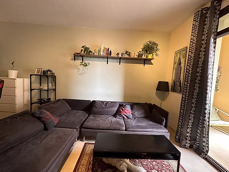 Elegant 2BR Apartment with Stadium View - Photo 3