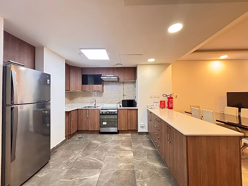 Elegant 2BR in Erkyah with Scenic City Views - Photo 6