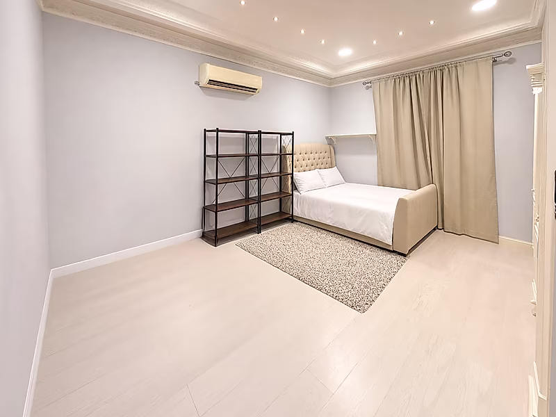 Spacious, Elegant & Independent Villa for sale - Photo 9