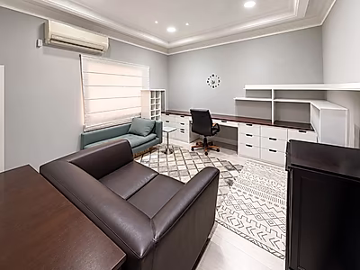 Spacious, Elegant & Independent Villa for sale