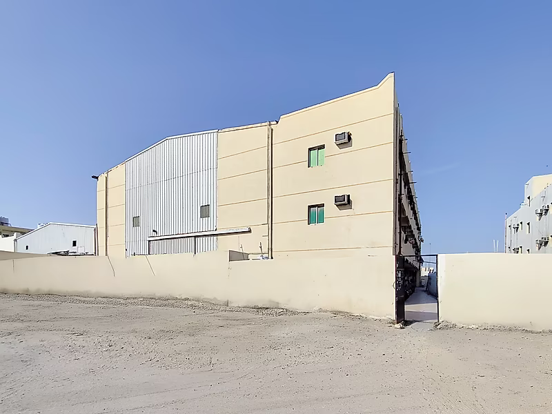 Warehouse & Labor Camp for Sale Industrial Area - Photo 3