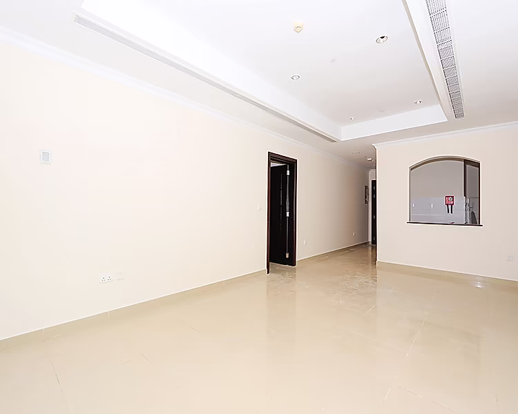 Amazing 1-Bedroom Apartment in  Porto Arabia - Photo 4