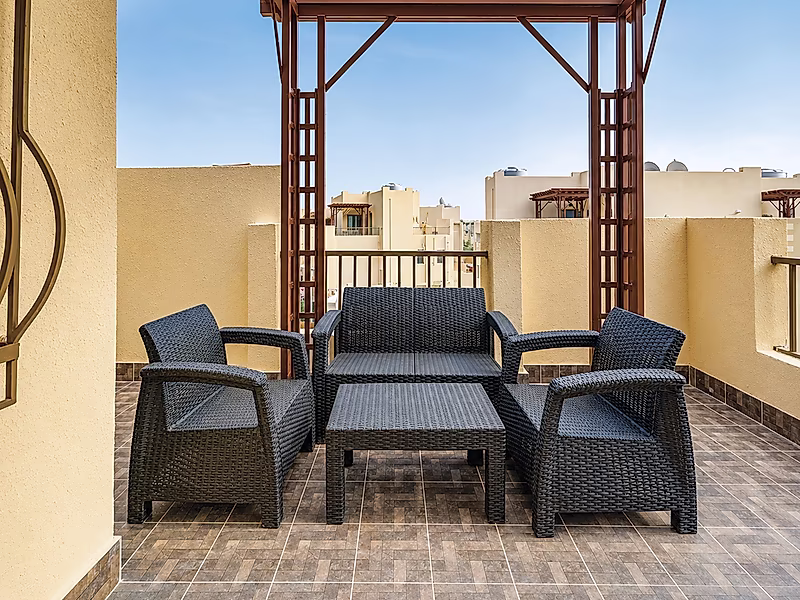 Exquisite 5BR Compound Villa with Modern Elegance - Photo 2