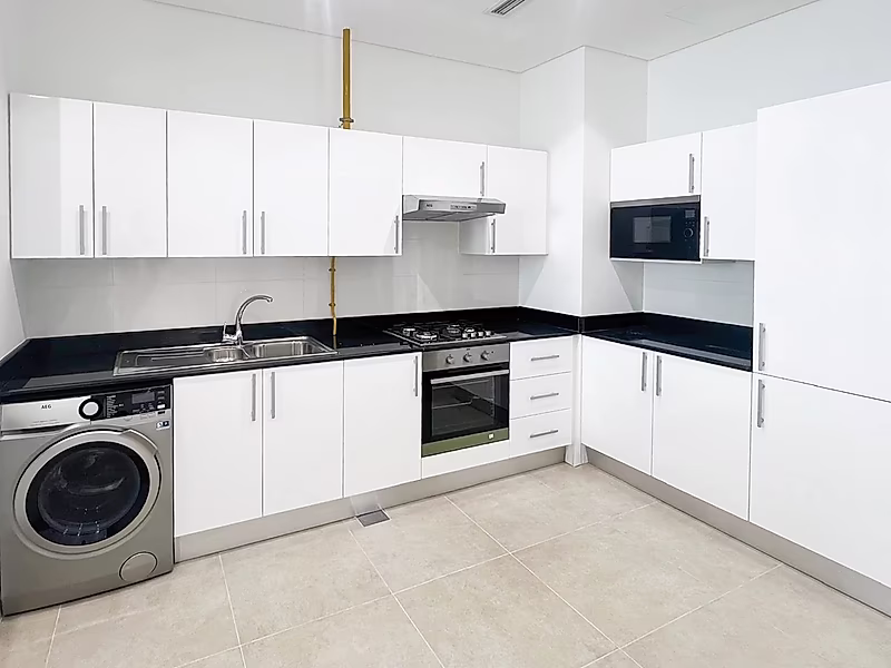 LUXURY 2 BEDROOM LARGE LAYOUT IN MURANO MARINA | CANAL VIEW - Photo 7