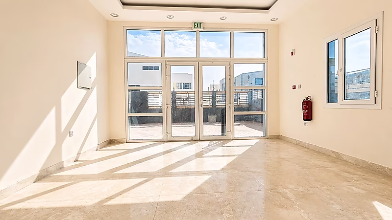Food Warehouse for Sale in Birkat Al Awamer - Photo 4