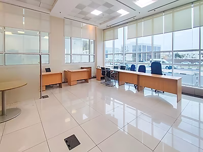 للإيجار مبنى تجاري مفروش بالكامل