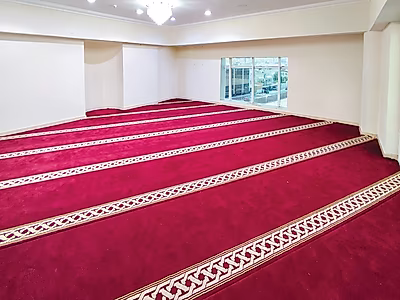 للإيجار مبنى تجاري مفروش بالكامل