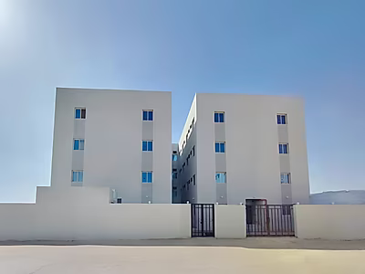 معسكر عمل قياسي للإيجار | جديد تمامًا