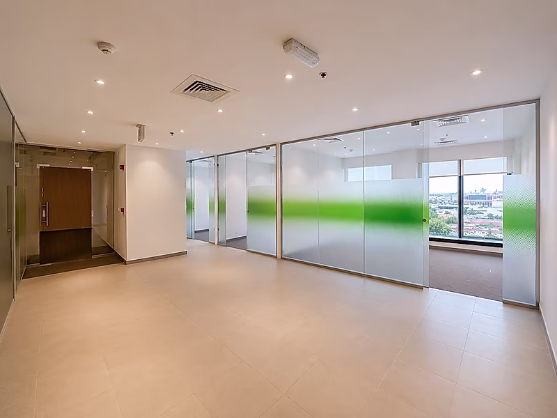 FULLY FITTED OFFICE SPACE IN BIN MAHMOUD - Photo 4