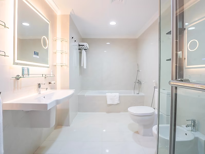 Spacious Living | Modern Luxury Lifestyle - Photo 13