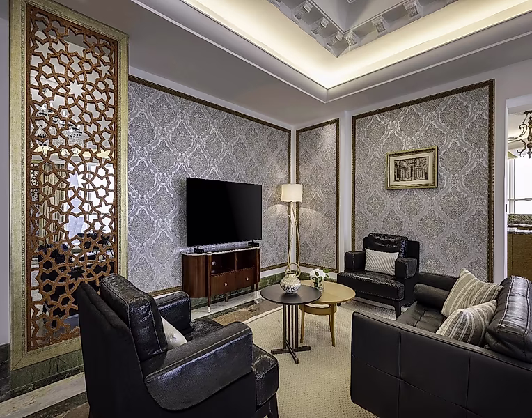 Stunning 4BR Apartment with Luxurious Finishes - Photo 4