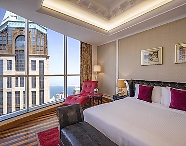 Stunning 4BR Apartment with Luxurious Finishes