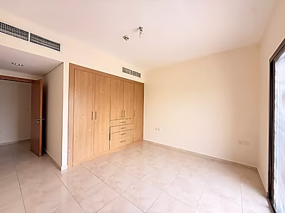 Elegant 3BR Residence Overlooking the Stadium – Fox Hills