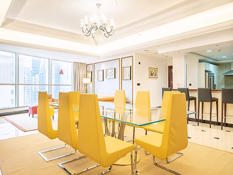 Spacious Living | Modern Luxury Lifestyle - Photo 16