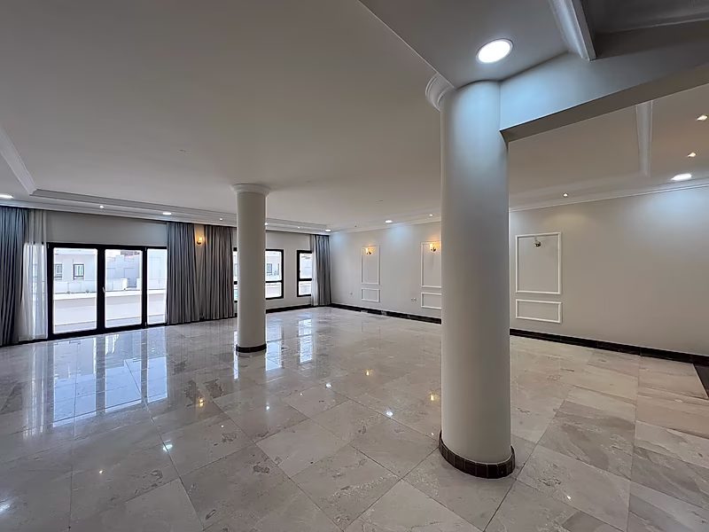 SPACIOUS 5+M+DRIVER | COMPOUND VILLA | LAGOON - Photo 1