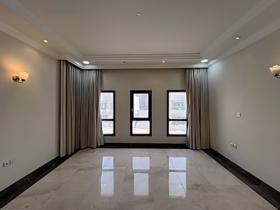 SPACIOUS 5+M+DRIVER | COMPOUND VILLA | LAGOON