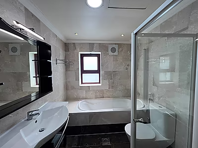 SPACIOUS 5+M+DRIVER | COMPOUND VILLA | LAGOON