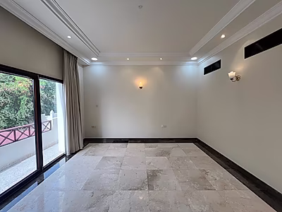 SPACIOUS 5+M+DRIVER | COMPOUND VILLA | LAGOON