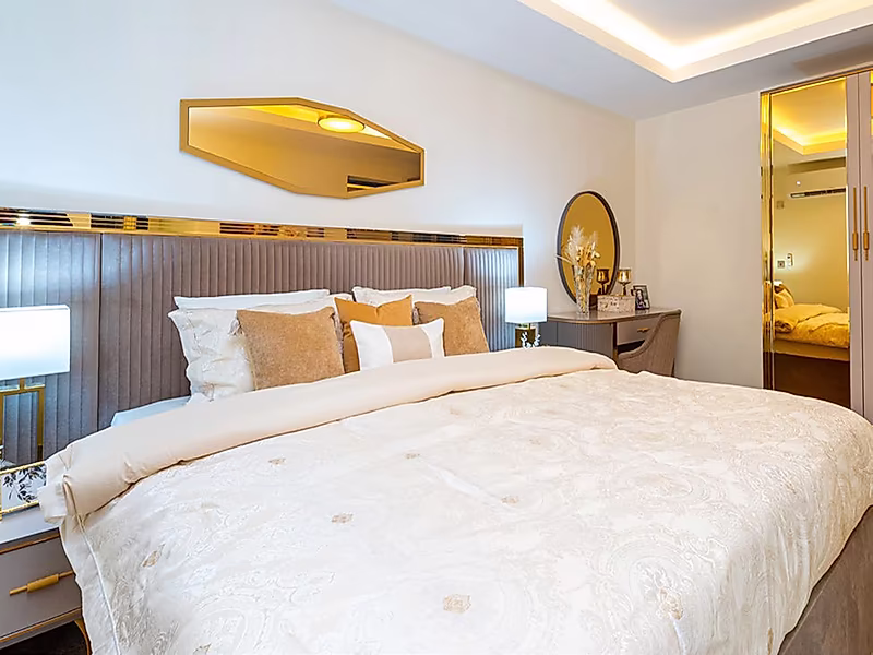 Exquisite 5+ Bedroom Compound Villa - Photo 1