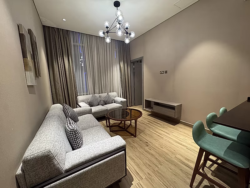 ELEGANT INTERIOR! 1-BEDROOM APARTMENT | BIN MAHMOUD - Photo 3