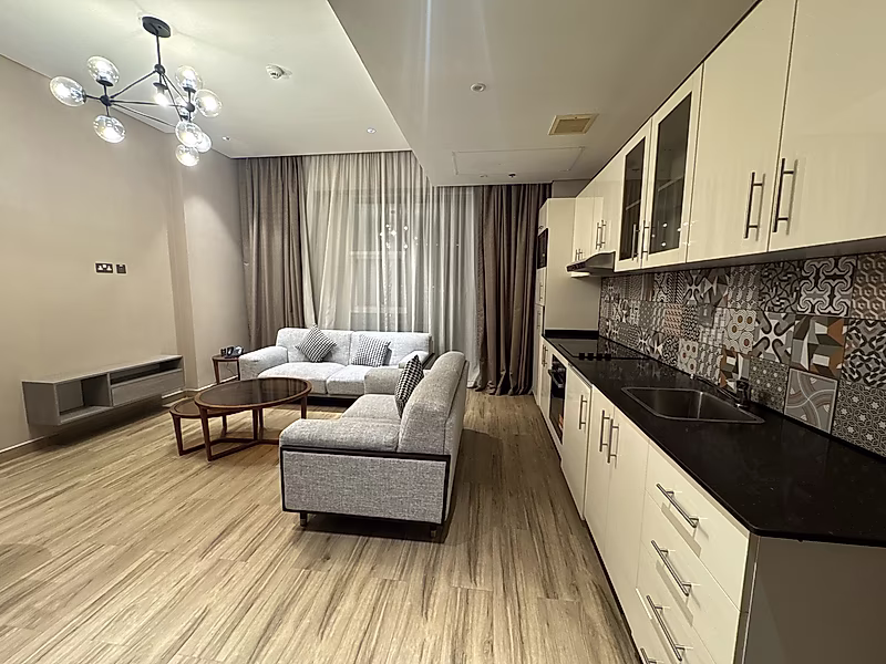 MODERN ELEGANCE 1 BEDROOM APARTMENT | BIN MAHMOUD - Photo 2