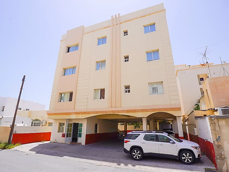 مبنى سكني مكون من 3 طوابق للبيع | مدينة خليفة - Photo 3