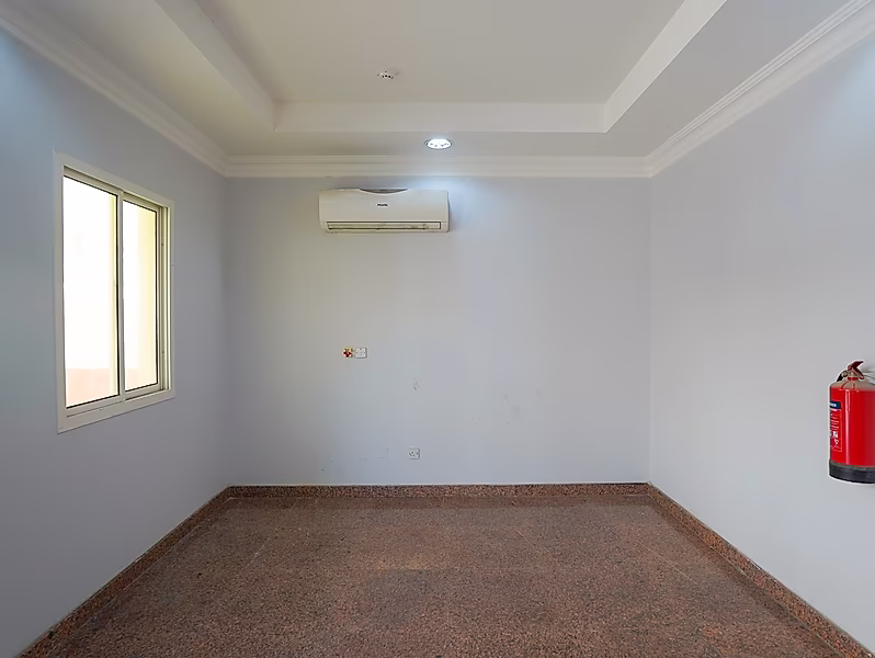 مبنى سكني مكون من 3 طوابق للبيع | مدينة خليفة - Photo 4