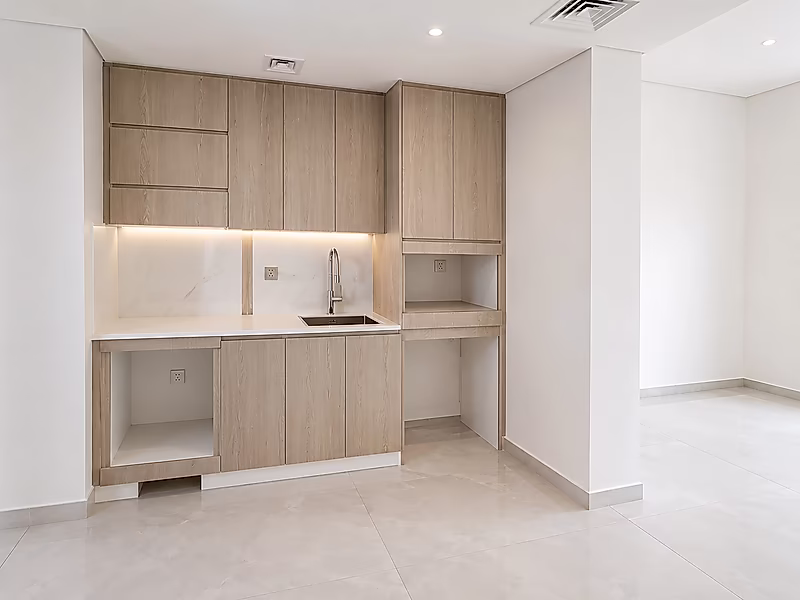 Brand-New Studio Facing the Mall & Pool | High-Growth Investment Opportunity - Photo 4