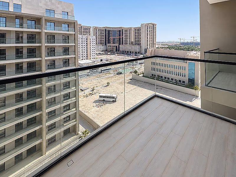Brand-New Studio Facing the Mall & Pool | High-Growth Investment Opportunity - Photo 5