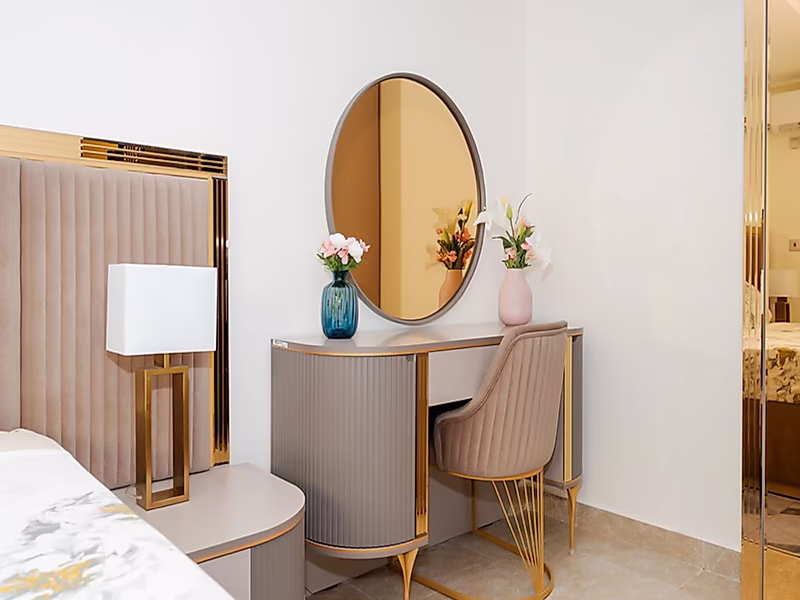 Elegant Family Home | Premium Finishes - Photo 11
