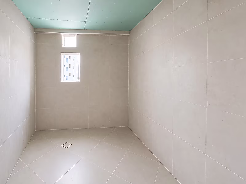**مبنى سكني جديد مكوّن من 3 طوابق للبيع في Al Khor** - Photo 3