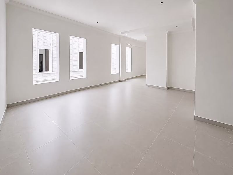 **مبنى سكني جديد مكوّن من 3 طوابق للبيع في Al Khor** - Photo 4