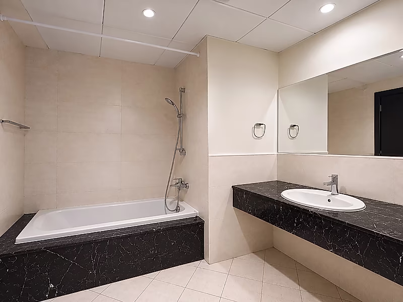 LUXURIOUS SPACIOUS 1-BEDROOM APARTMENT | PORTO - Photo 8