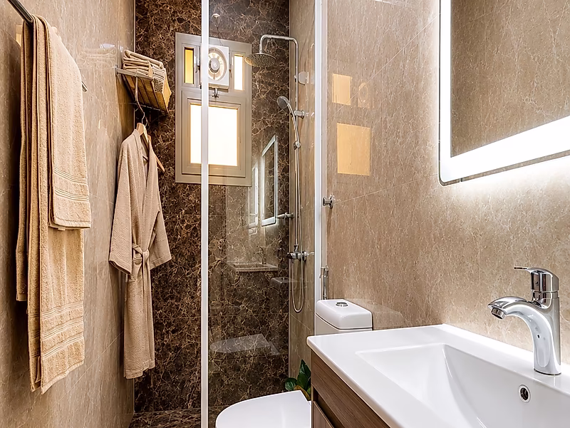 Stunning 5BR Villa with Opulent Finishes - Photo 5