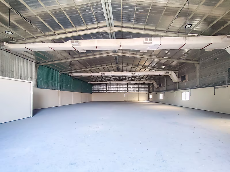 Warehouse with AC for Rent in Industrial Area - Photo 1
