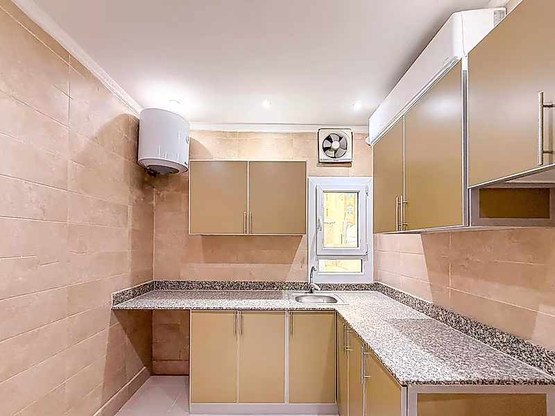 فرصة استثمارية مميزة | مبنى سكني جاهز للتشغيل بالكامل في الدوحة الجديدة - Photo 5