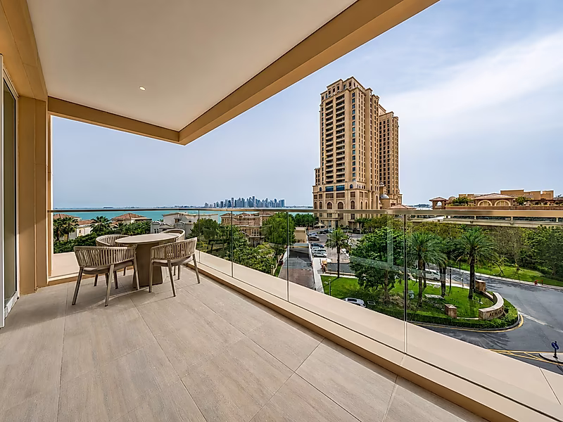 Elevated Living | Spacious Family Retreat - Photo 6
