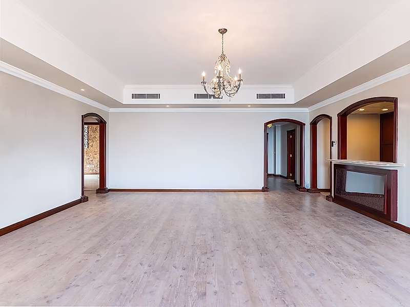 Best Price!! Contemporary Elegance | Luxurious 3BR - Photo 1
