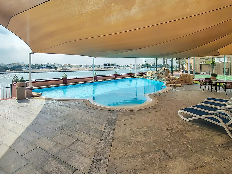 STUNNING 5-BEDROOM ELEGANCE AWAITS - Photo 17