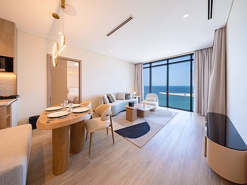Luxury 2BR Apartment with Elegant Interiors - Photo 1